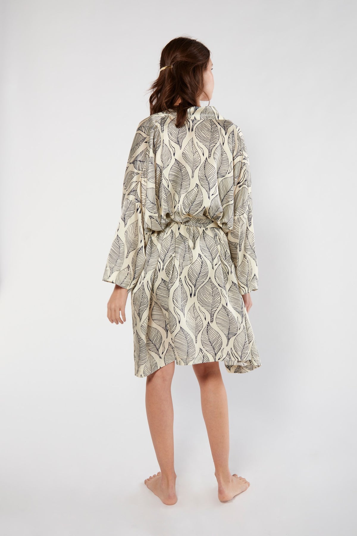 IRIS ROBE