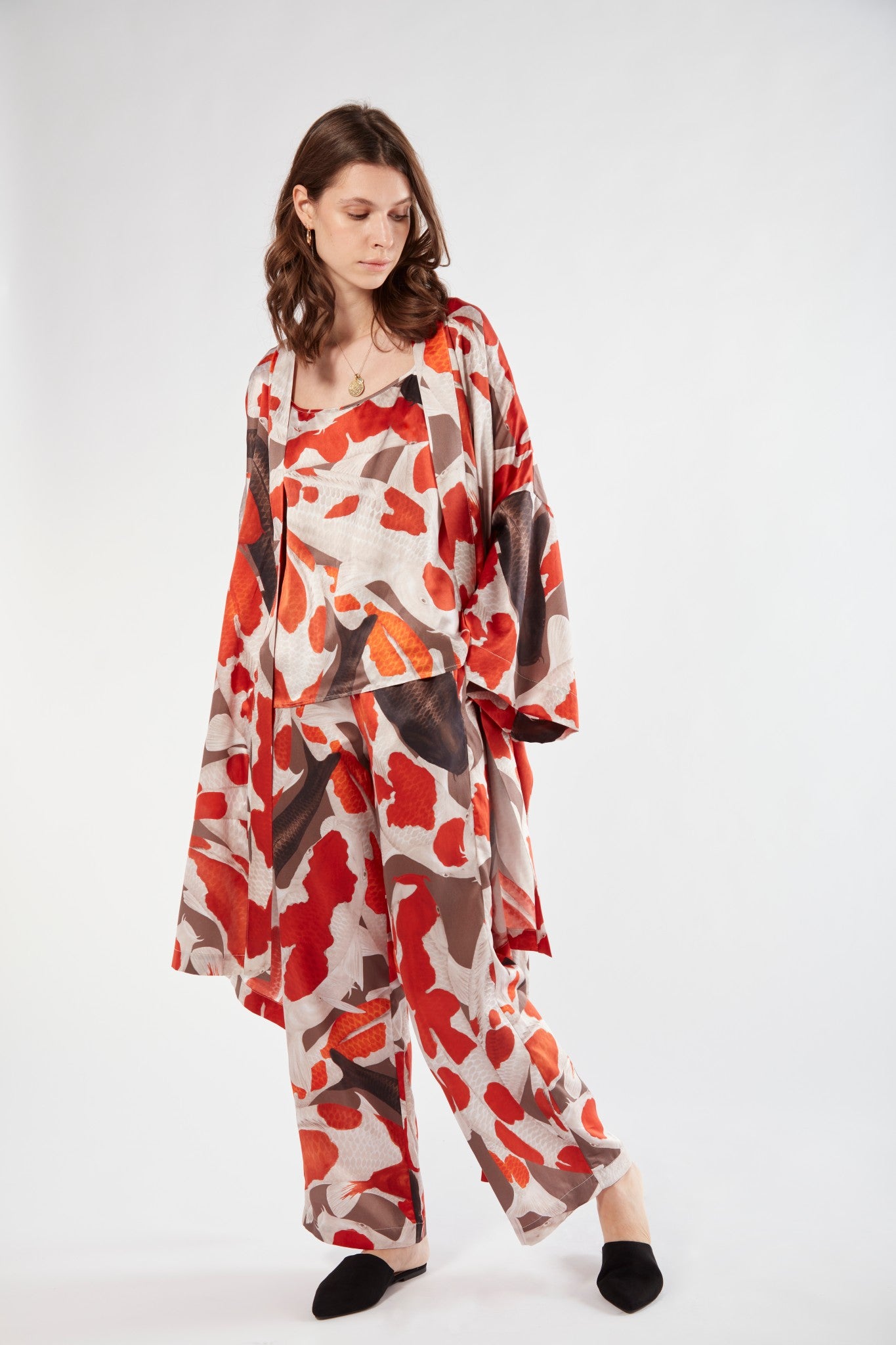 IRIS ROBE