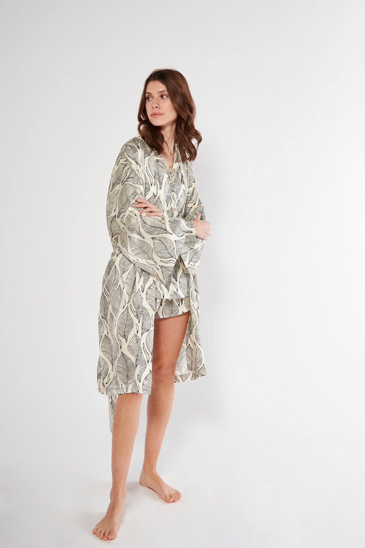 IRIS ROBE